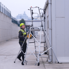 Aluminium Weight Reactive Mobile Podium Steps 3 - 8 Tread