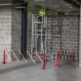 Barricade Expanding Steel Safety Barrier 2.5mt Long
