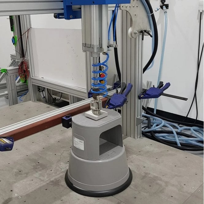 Kick Step Stools | PARRS Workplace Equipment