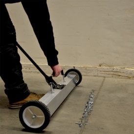 Push Along Magnetic Sweeper - Medium Pan